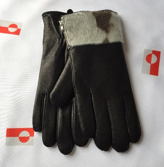 Women's gloves in size 8 1/2 (Large/extra large)