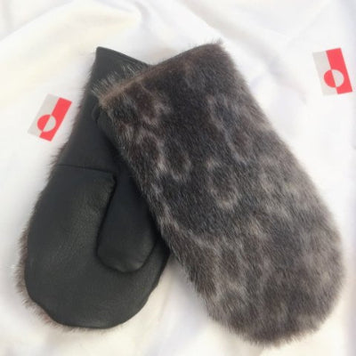 Men's sealskin mittens in several sizes