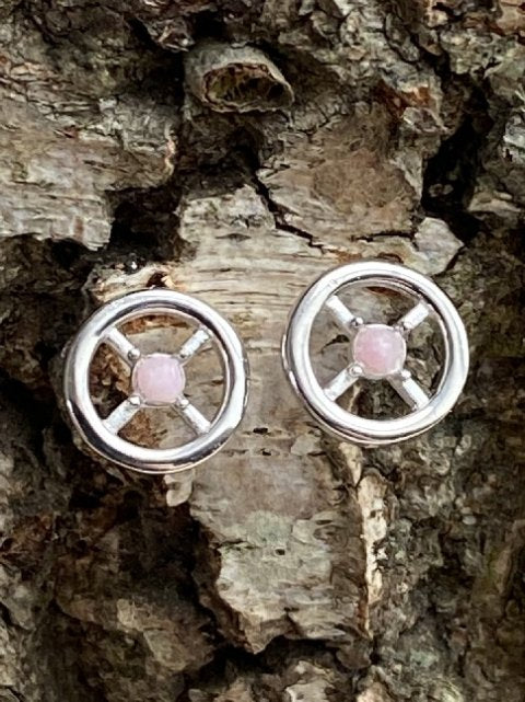 Earrings with faceted Tugtupite in sterling silver 925