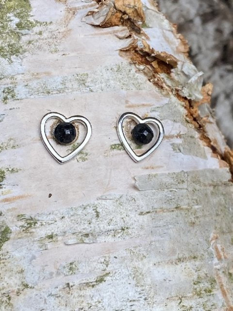 Heart earrings with Nuummit in sterling silver 925